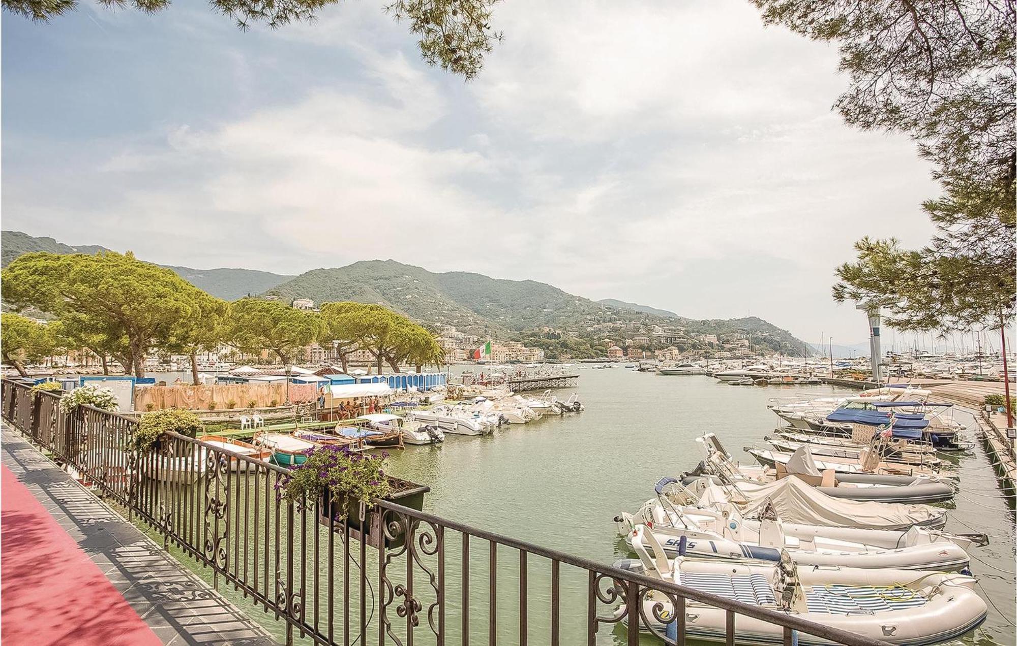 SantʼAnna Awesome Apartment In Rapallo Ge With Kitchen מראה חיצוני תמונה